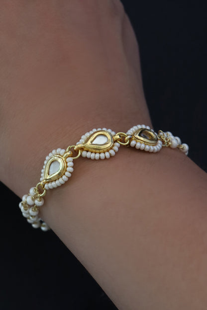 Pearl & Kundan Embellished Bracelet 