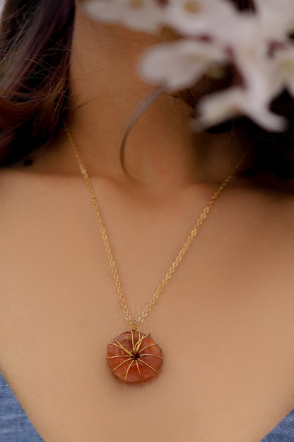 Stone Embellished Pendant Chain Necklace 