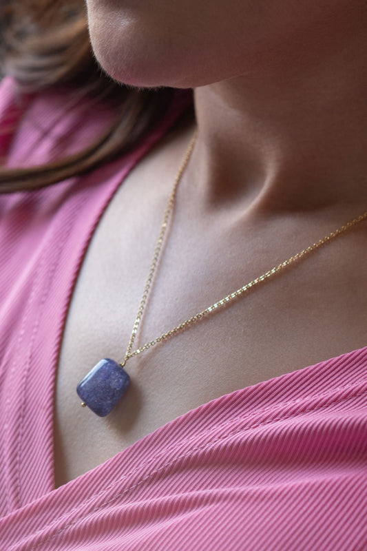 Natural Stone Embellished Pendant Chain Necklace 