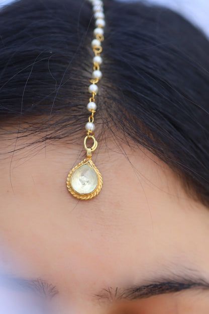 Kundan Embellished Maangtikka 