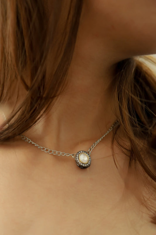 Polki Embellished Pendant Necklace 