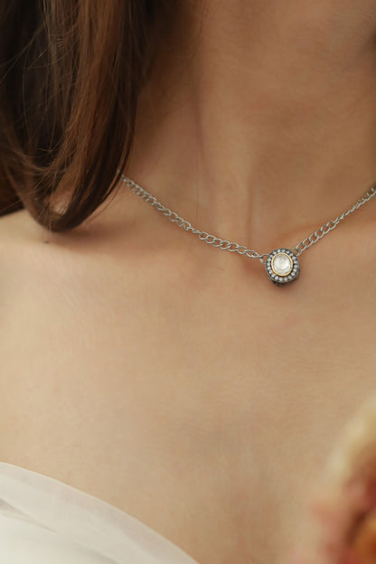 Polki Embellished Pendant Necklace 
