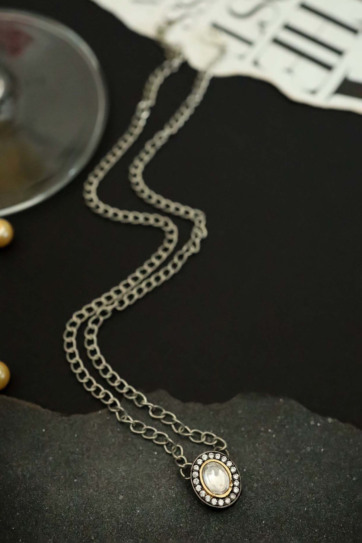 Polki Embellished Pendant Necklace 