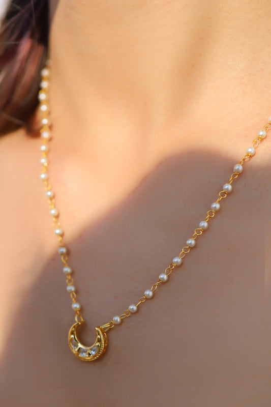 Kundan Embellished Pendant Necklace 