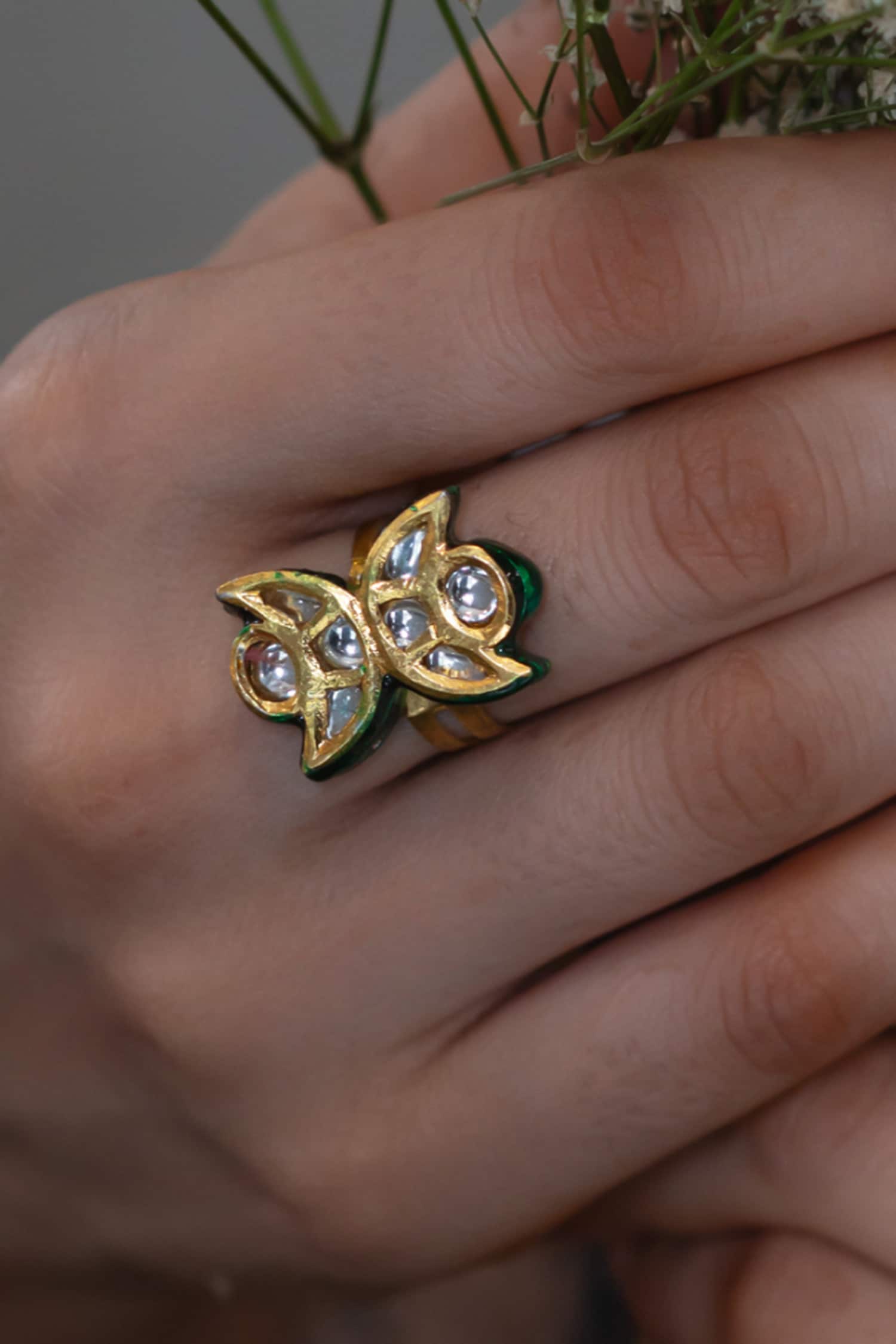 Kundan Stone Embellished Ring 