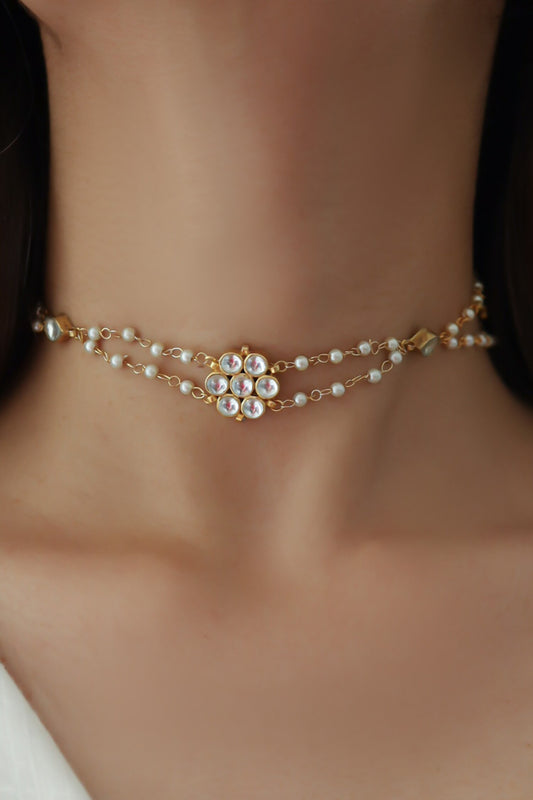 Kundan Studded Pendant Choker 