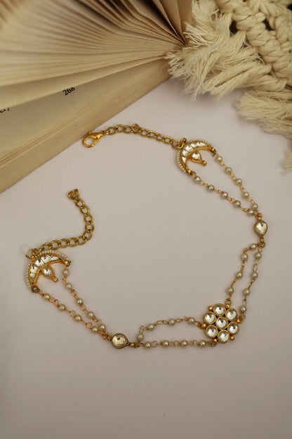 Kundan Studded Pendant Choker 