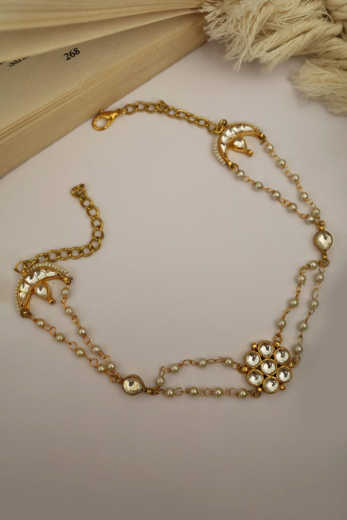 Kundan Studded Pendant Choker 