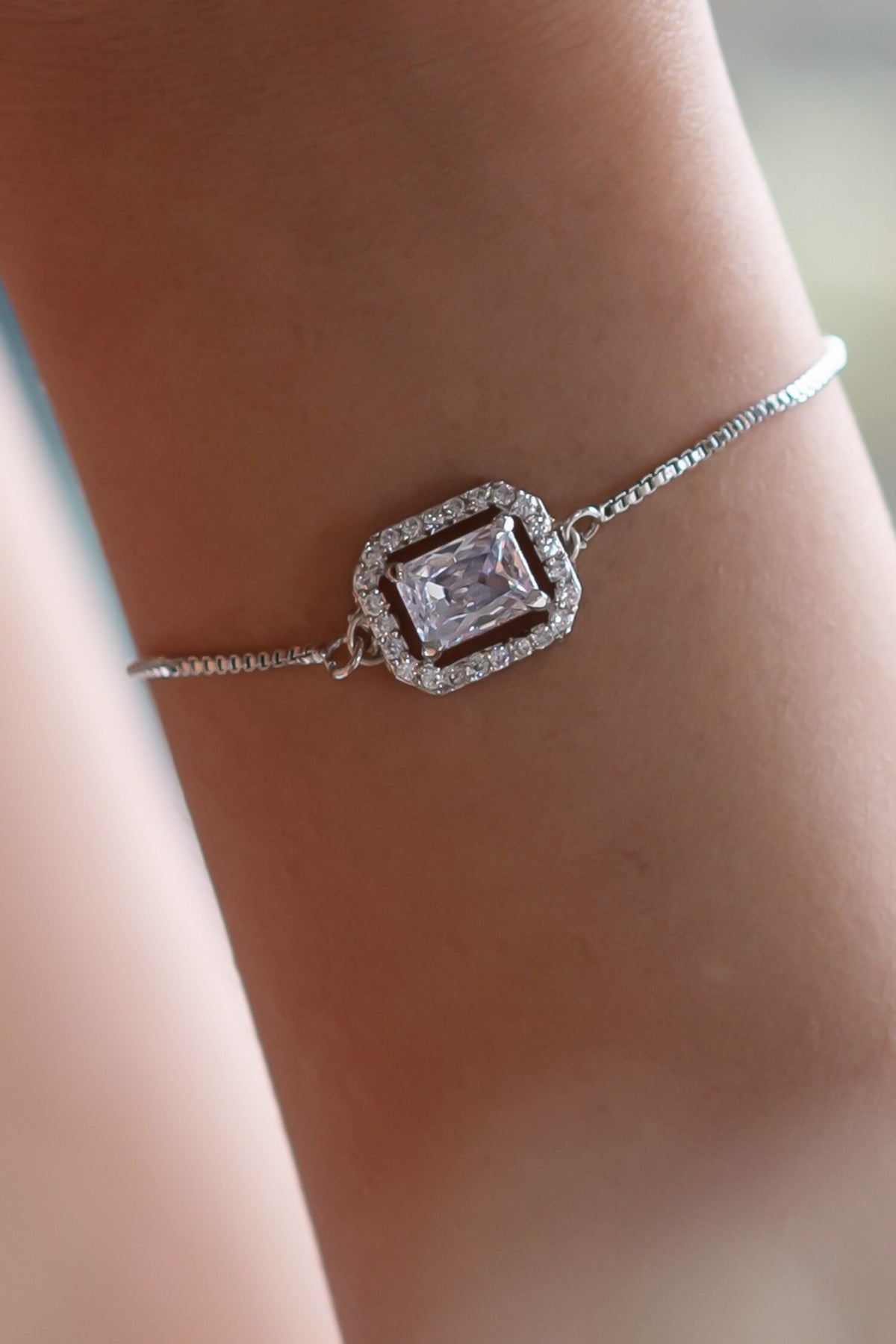 Faux Diamond Embellished Bracelet 