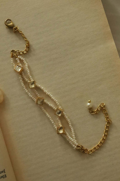 Kundan & Pearl Studded Bracelet 