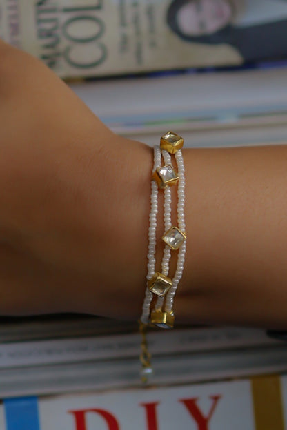Kundan & Pearl Studded Bracelet 