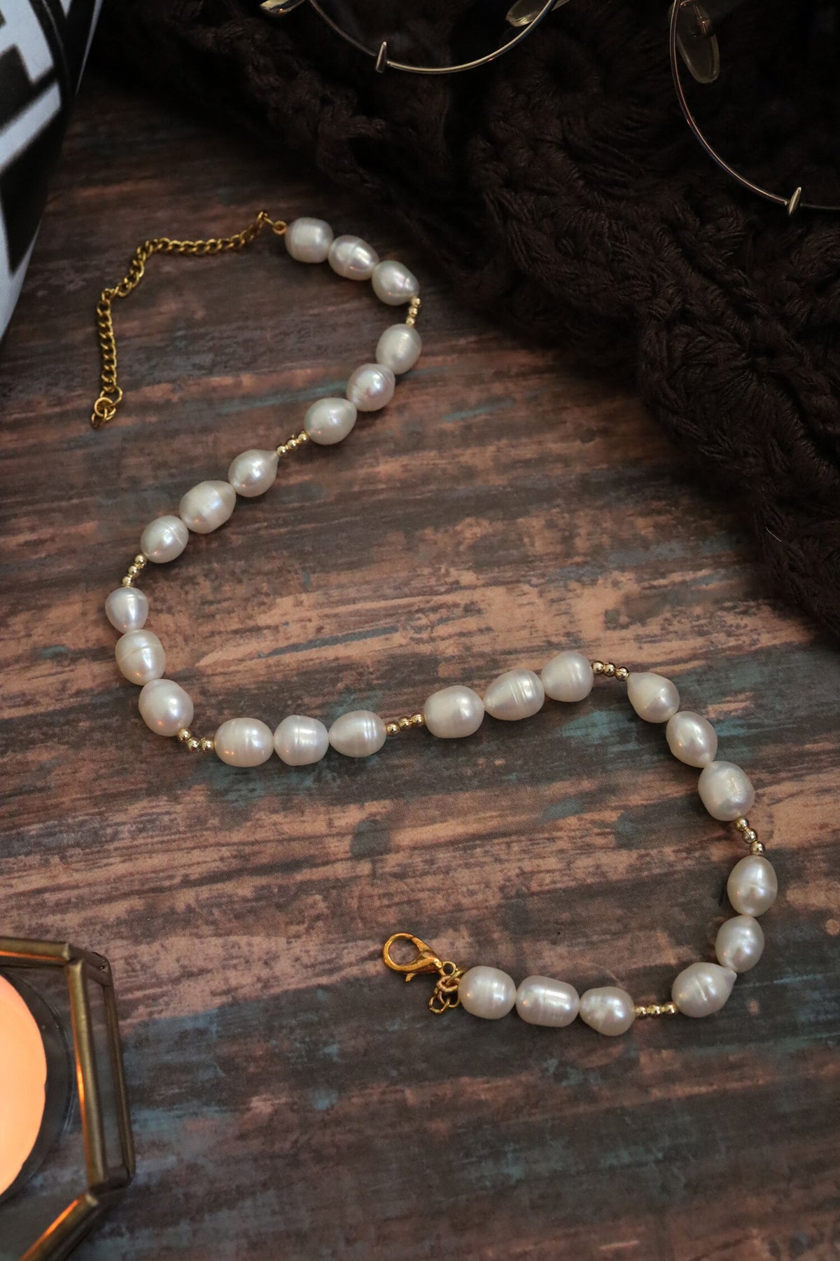 Pearl Embellished Necklace 