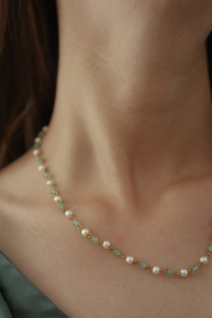 Pearl & Onyx Stone Embellished Chain 