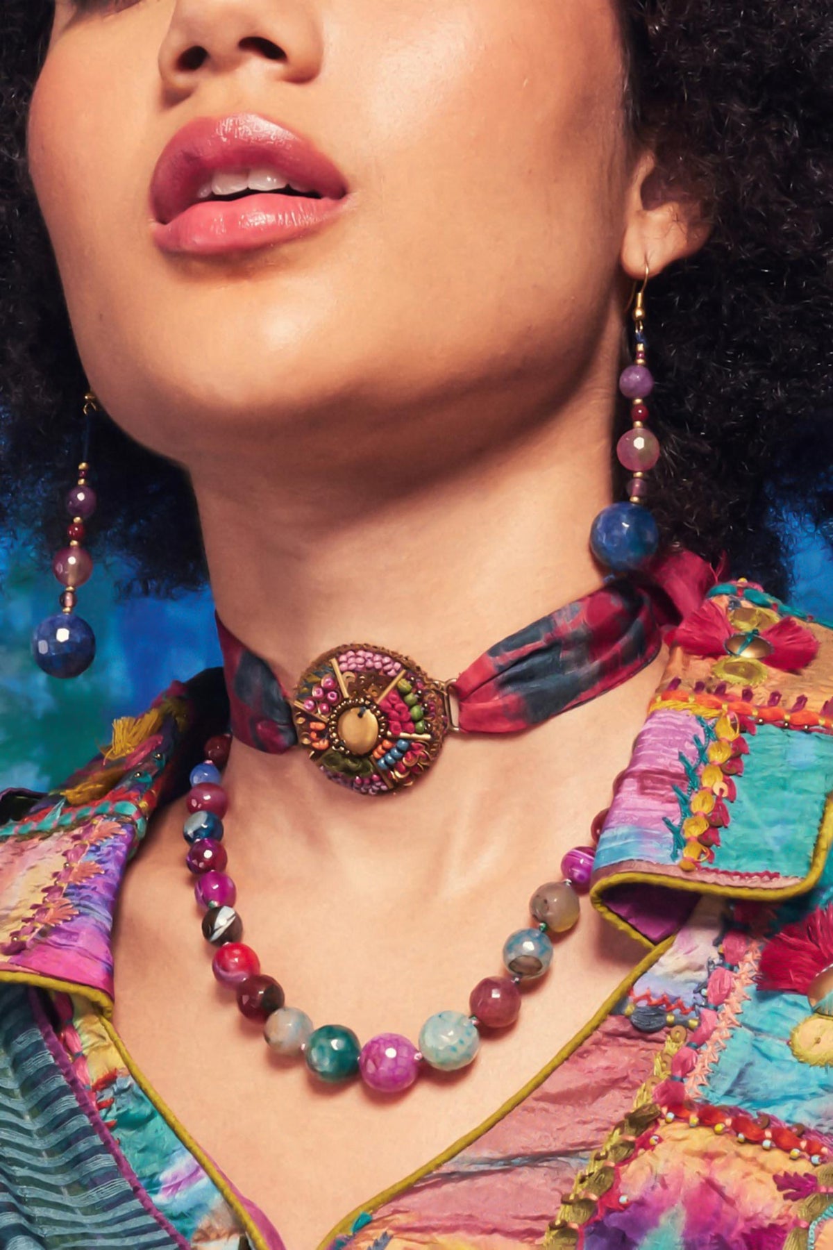 Maka Bead Circle Embellished Tie Dye Strap Choker 