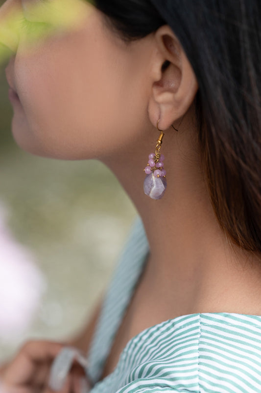 Natural Stone & Clustered Onyx Embellished Earrings 