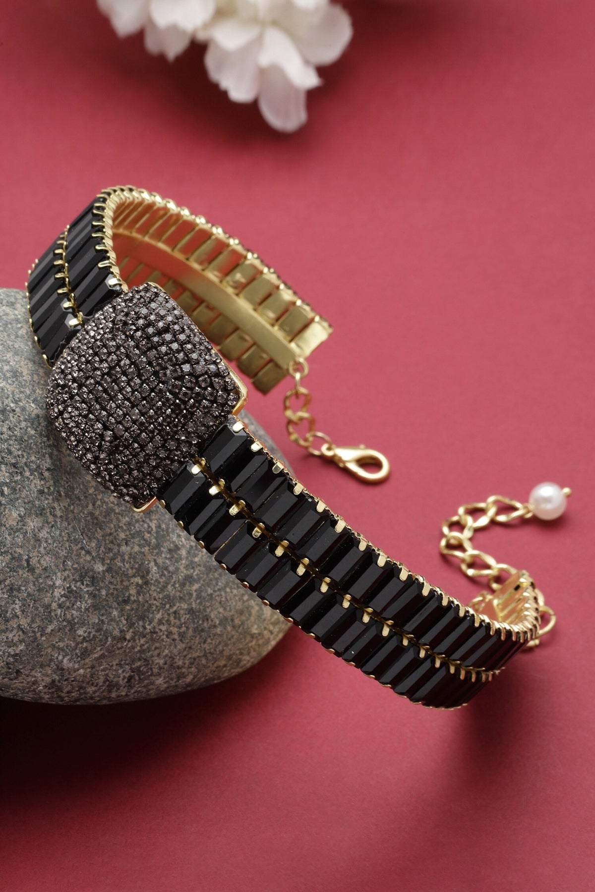Crystal Studded Pendant Choker 