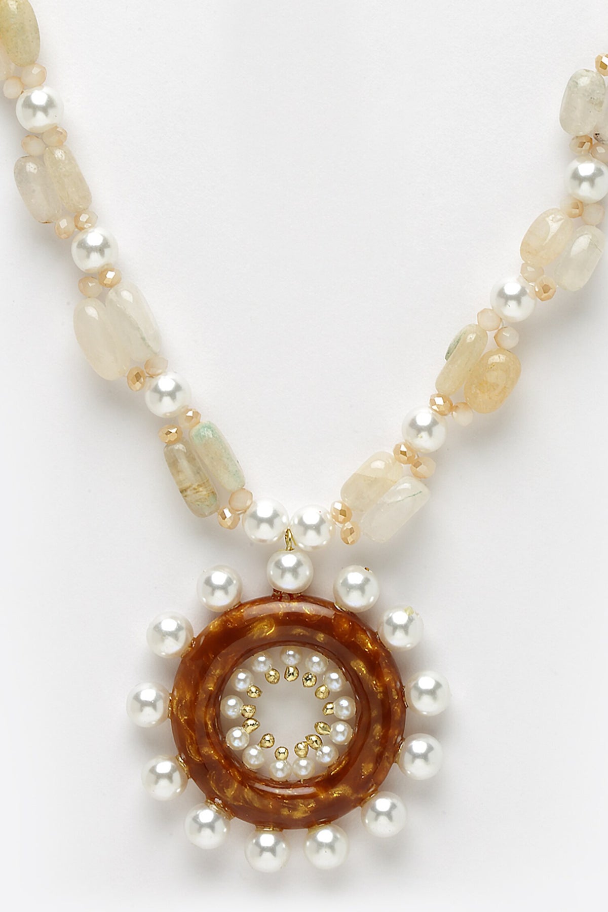 Pearl Embellished Pendant Necklace 