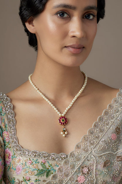Kundan Studded Pendant Necklace 