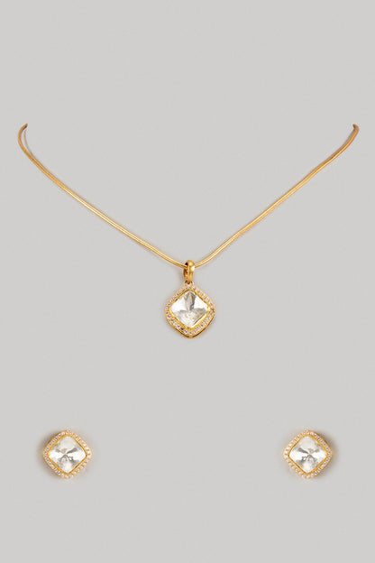 Diamond Shaped Pendant Necklace Set 
