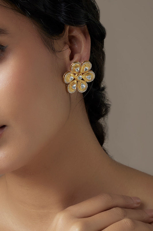 Flower Shaped Stud Earrings 