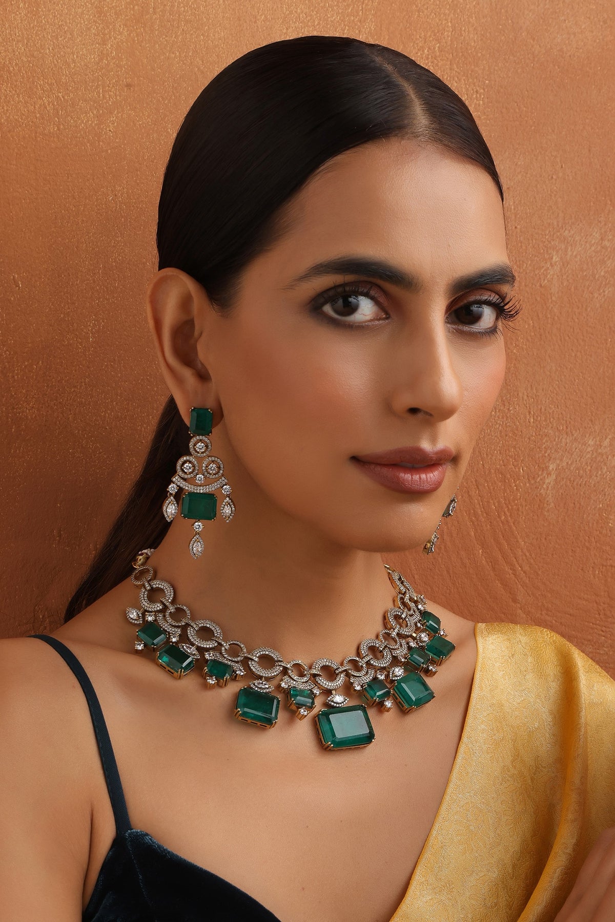 Geometric Emerald Drop Necklace Set 