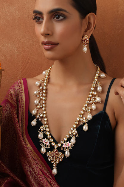 Kundan Embellished Necklace Set 