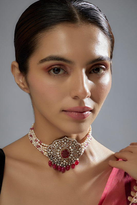 Ornate Crest Moissanite Polki Embellished Choker 