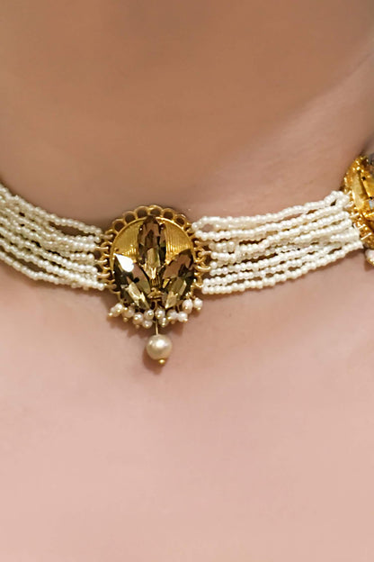 Bloom Embellished Pearl Choker 