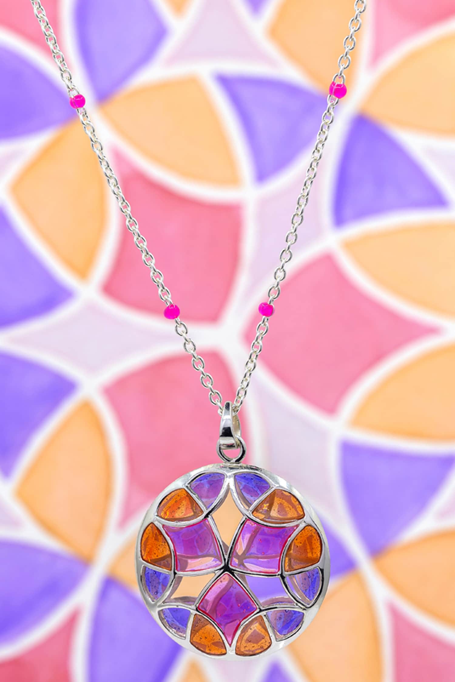 Embellished Pendant Necklace with Enamel 