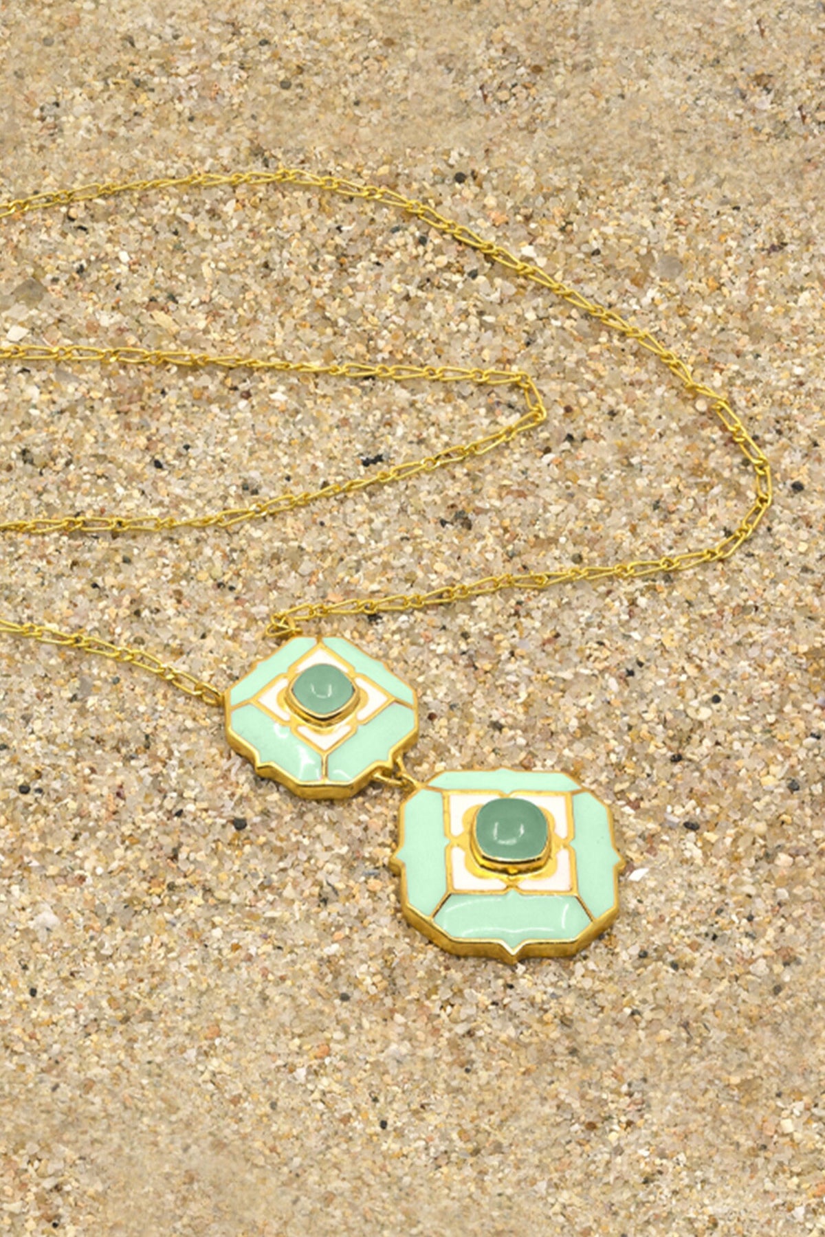 Green Calcedony Pendant Necklace 
