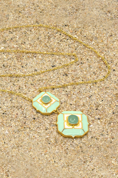 Green Calcedony Pendant Necklace 