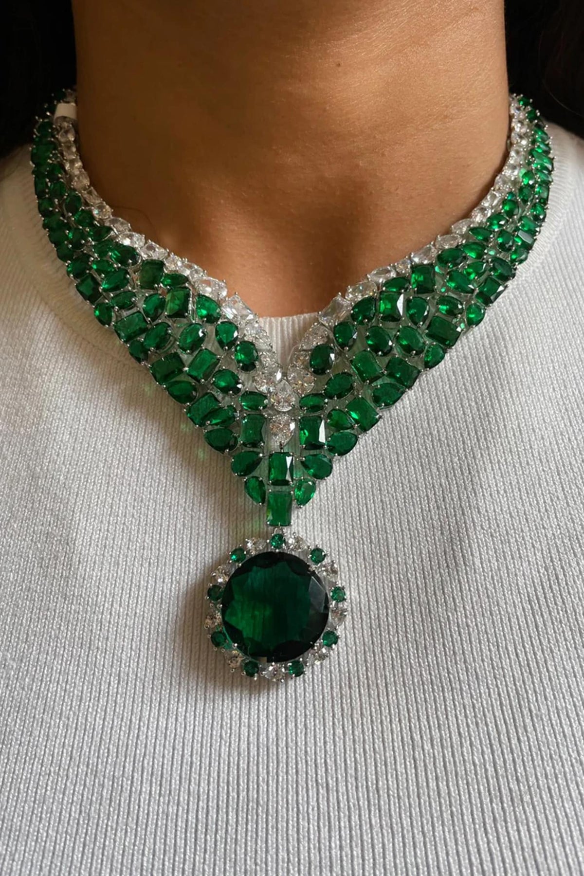 Faux Diamond Emerald Necklace Set 