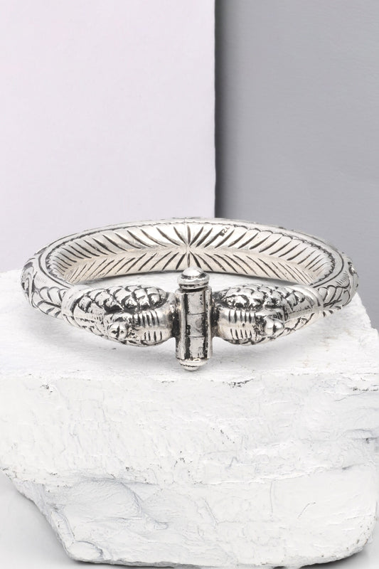 Carved Bird Motif Silver Bracelet 