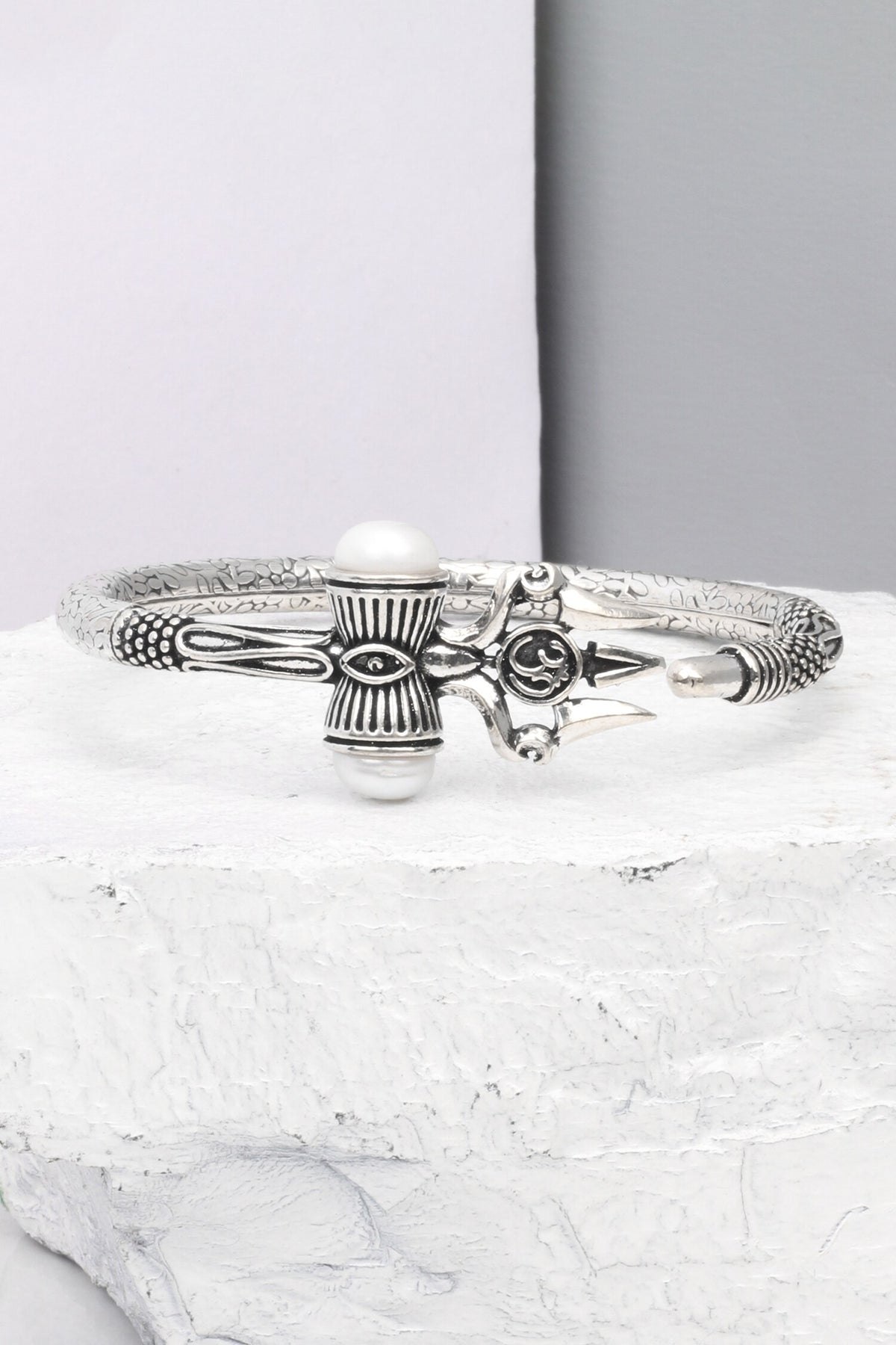 Trishul Carved Pearl Bracelet 