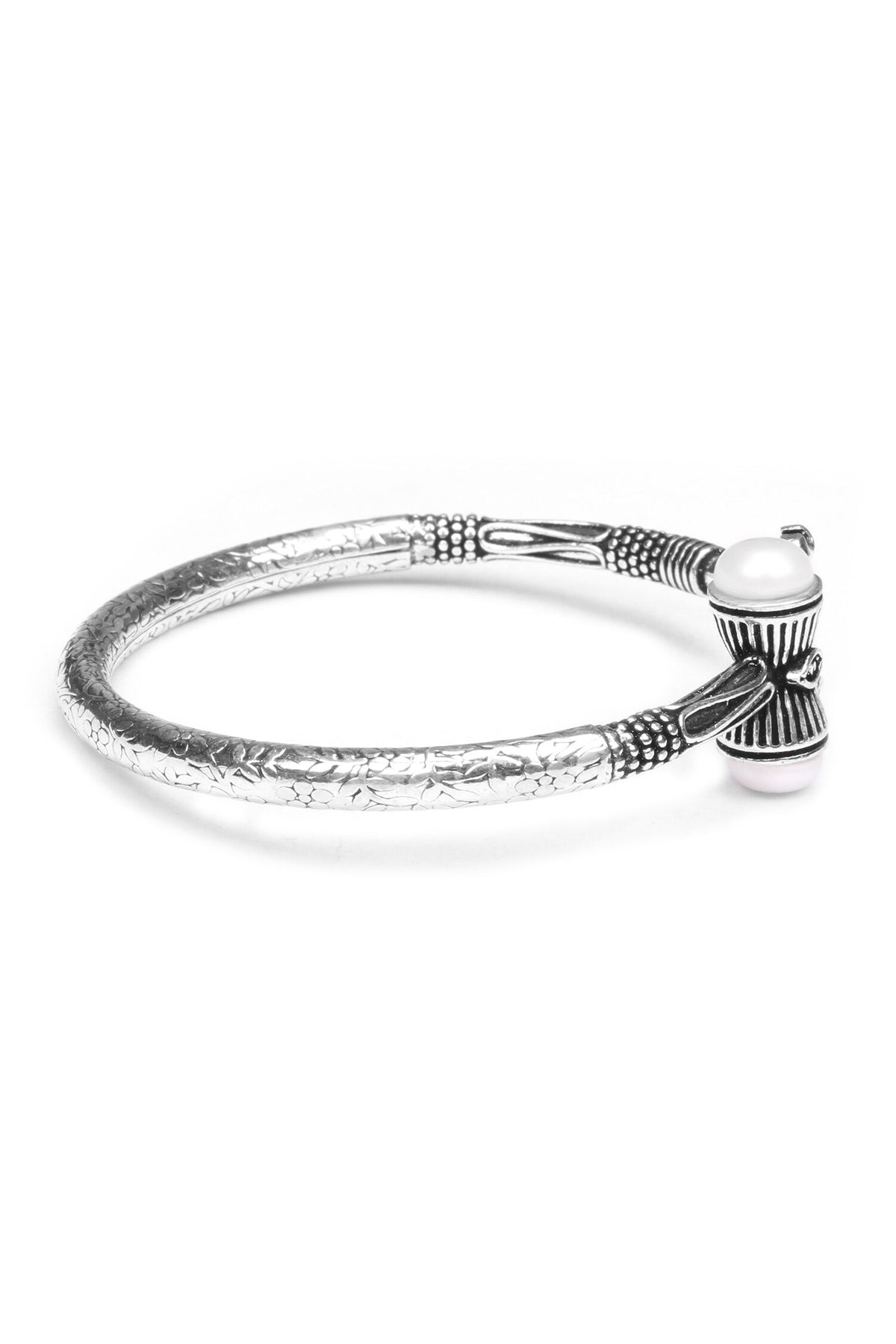 Trishul Carved Pearl Bracelet 