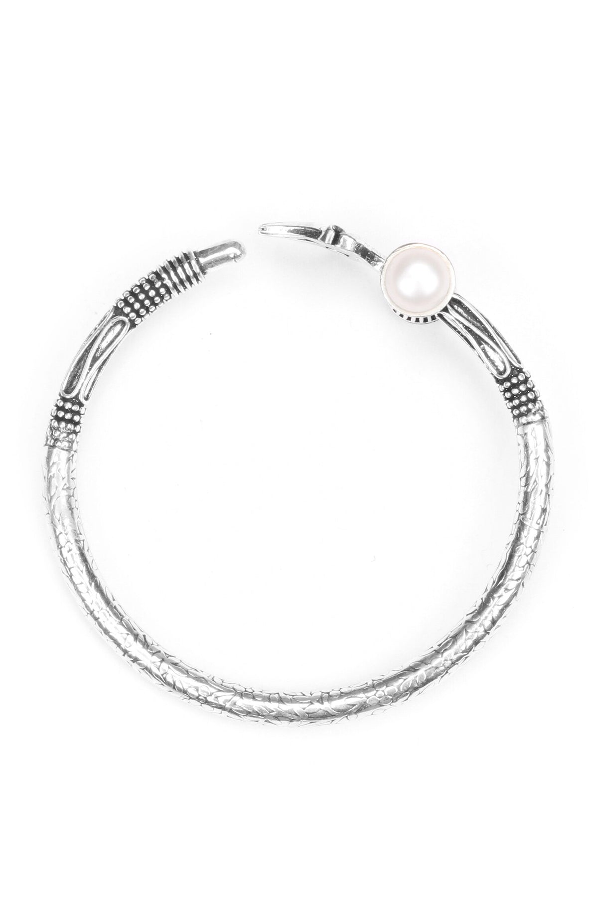 Trishul Carved Pearl Bracelet 