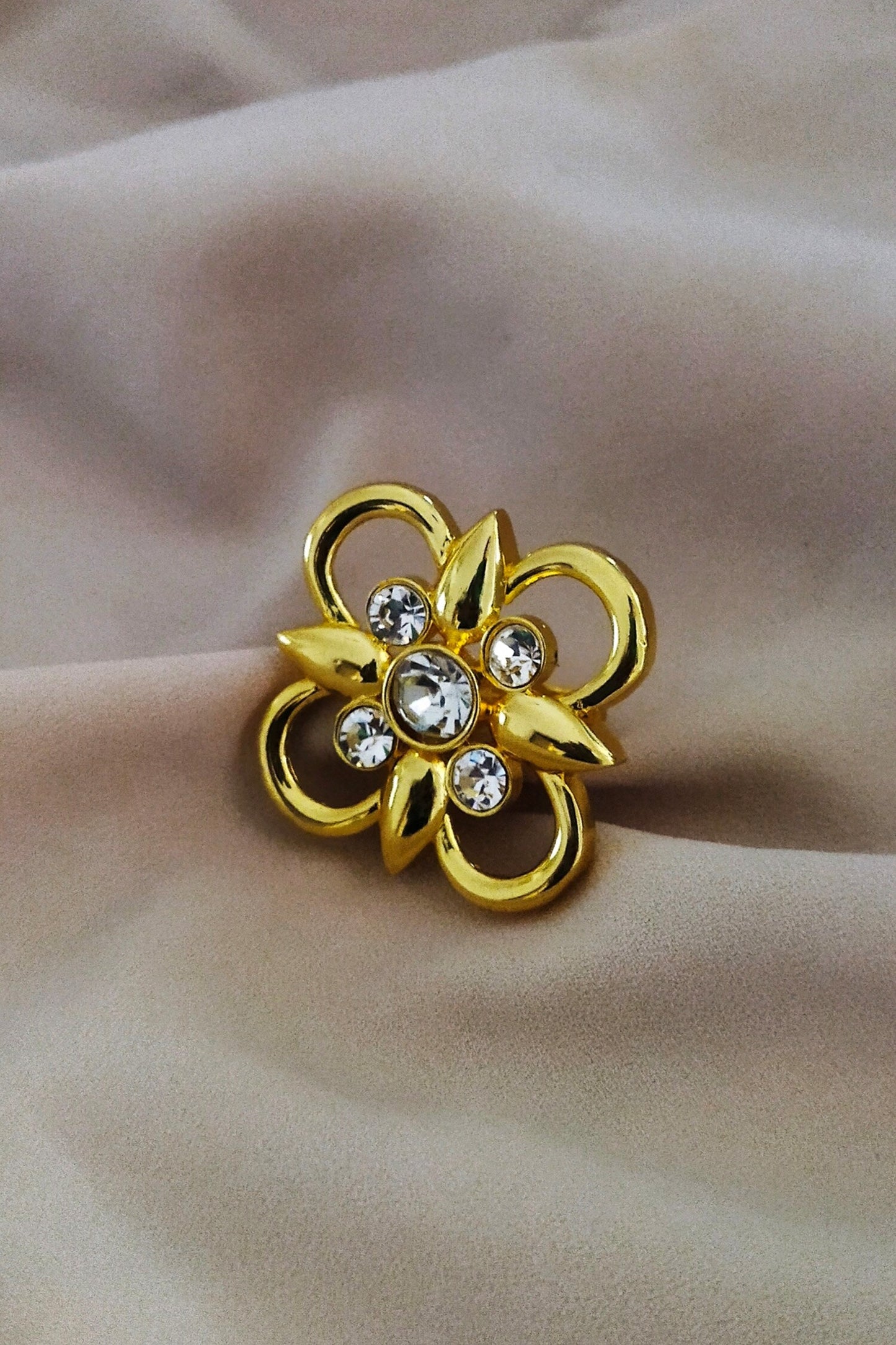 Floral Pearl Swarovski Ring 