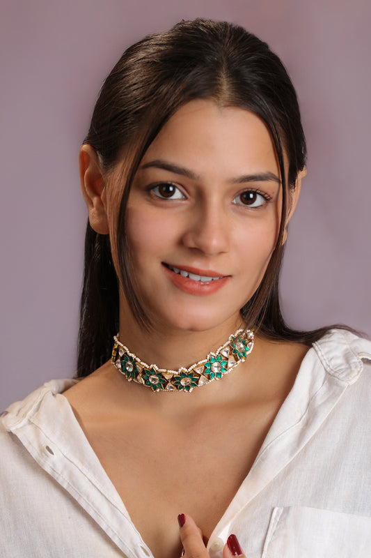 Phoolan Kundan & Pearl Choker 