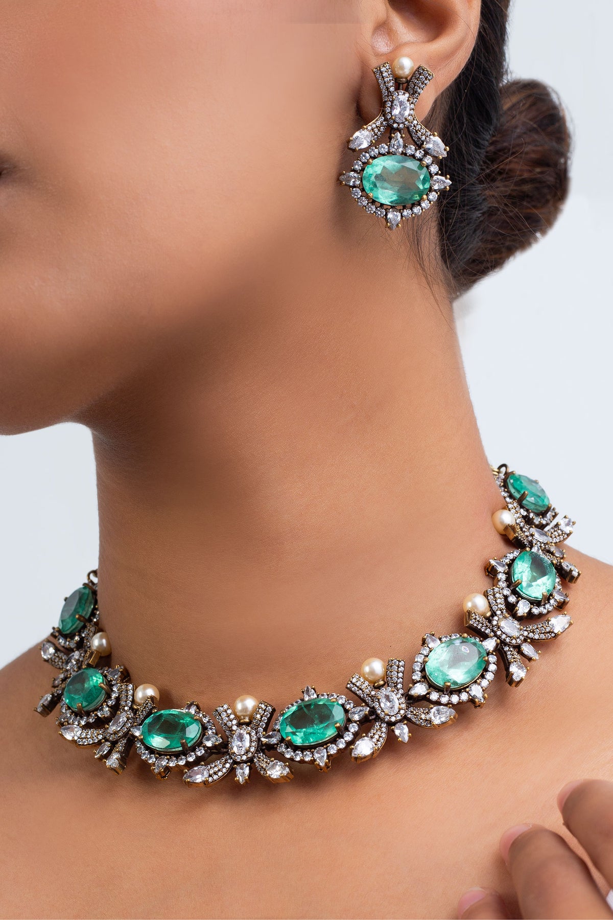 Geometric Stone Embellished Choker Set 