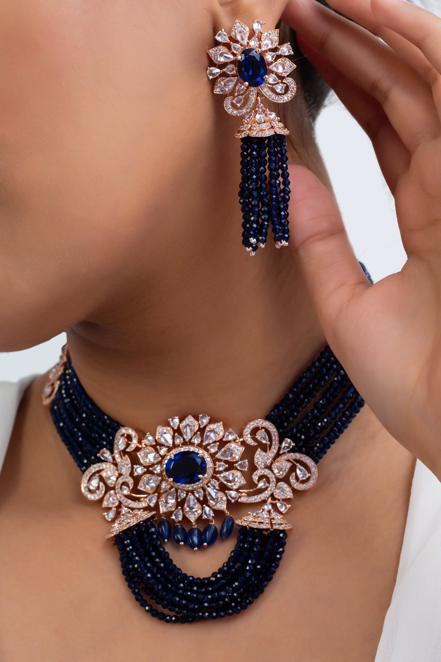 Geometric Floral Choker Set 