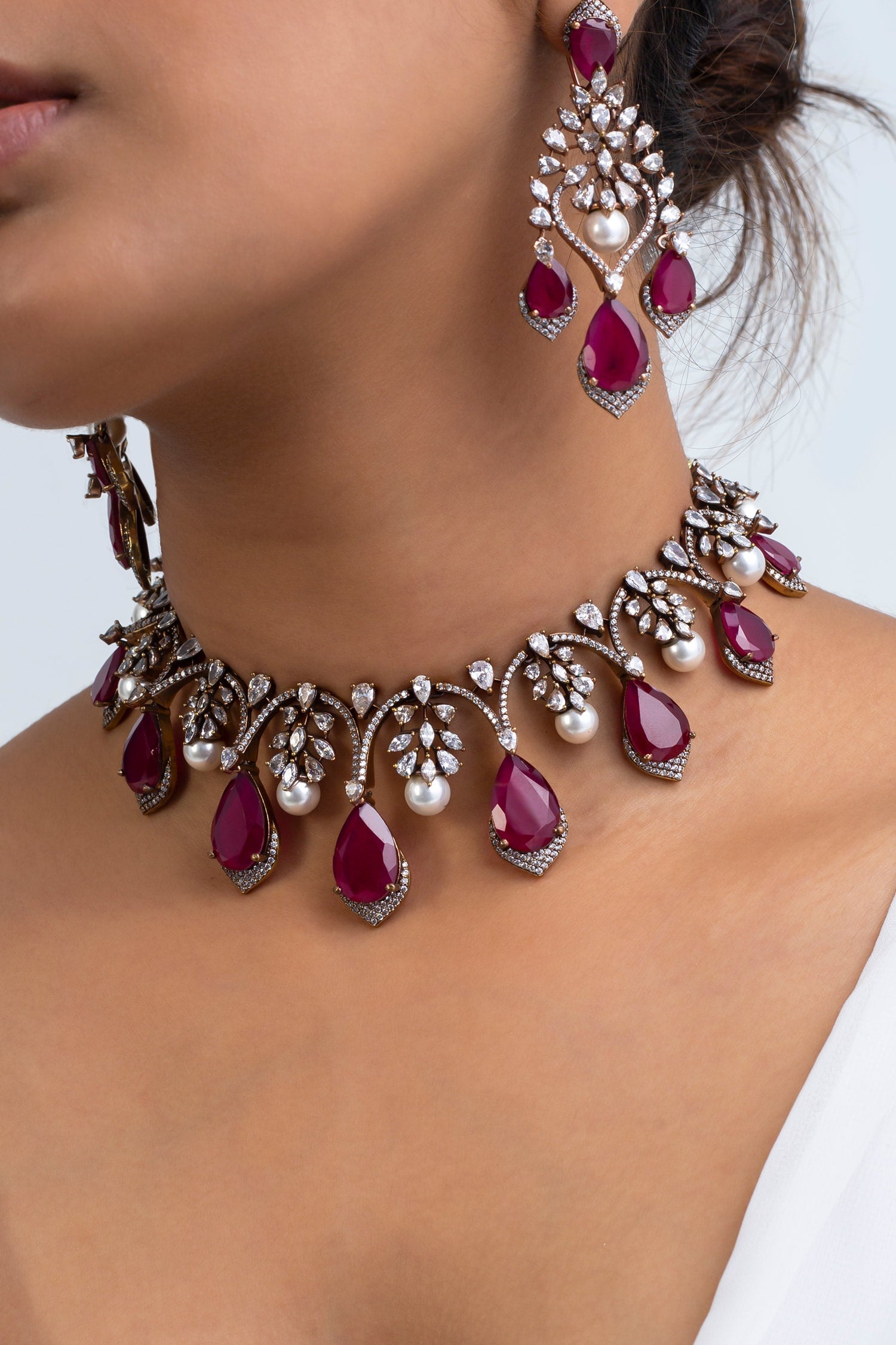 Geometric Stone Drop Choker Set 