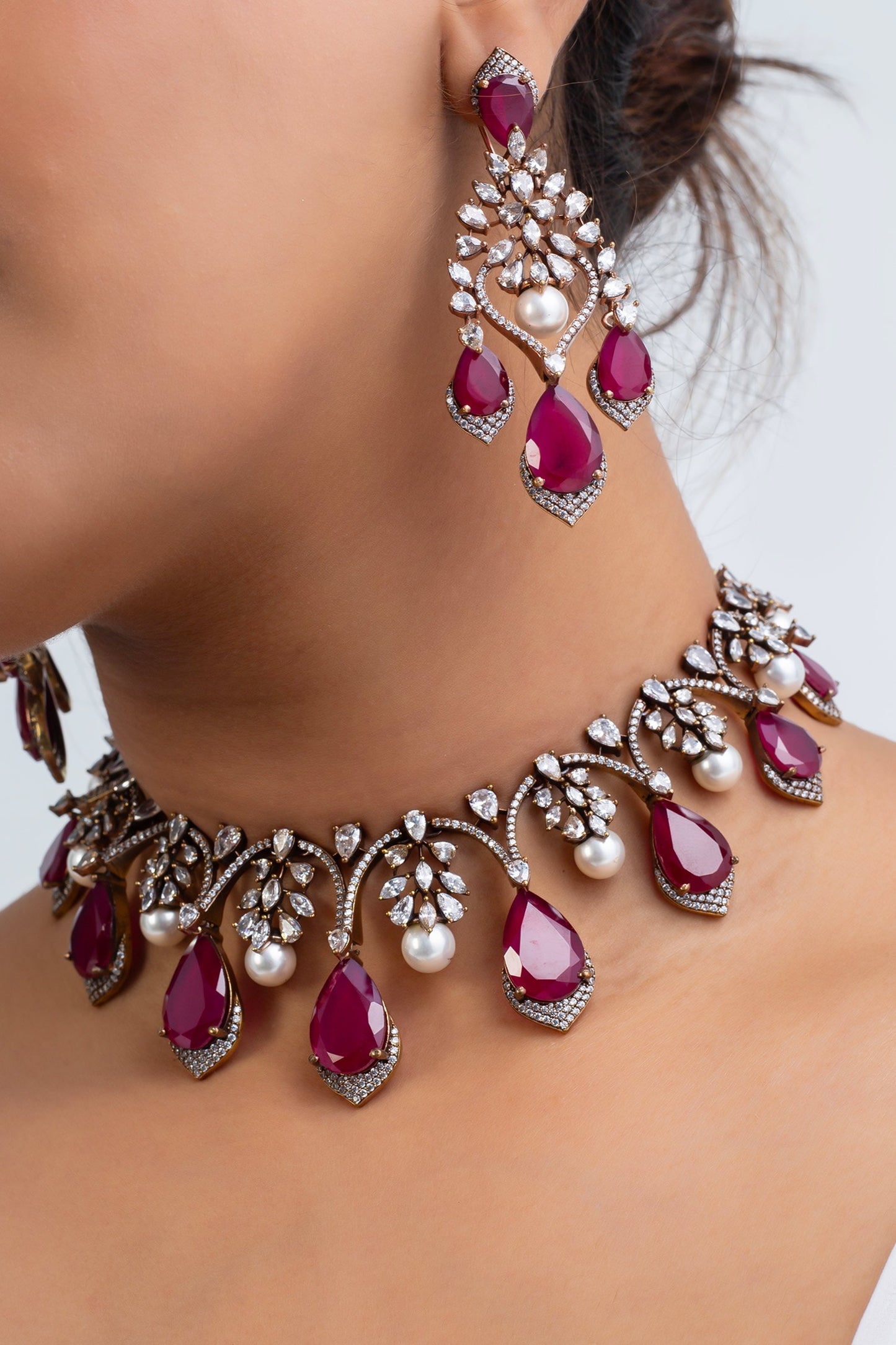 Geometric Stone Drop Choker Set 