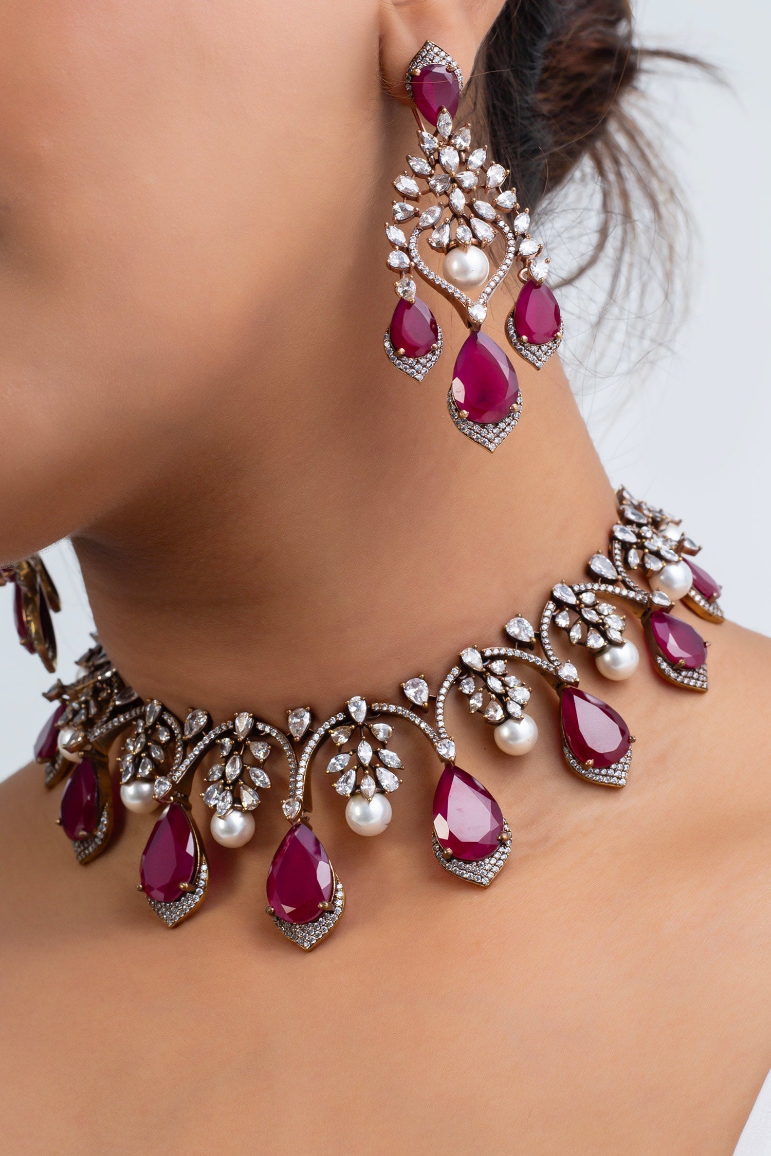 Geometric Stone Drop Choker Set 