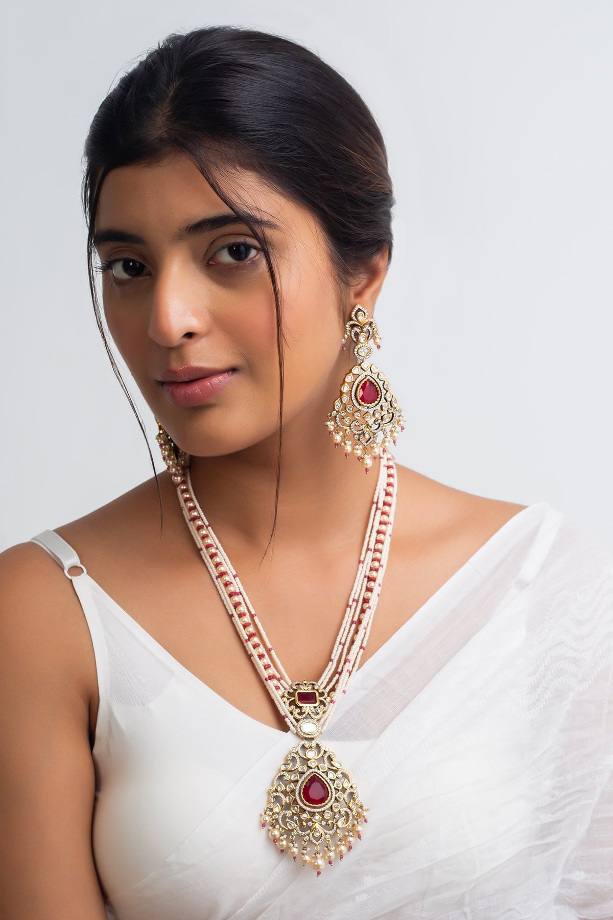 Gold Plated Flower Carved Necklace Set 