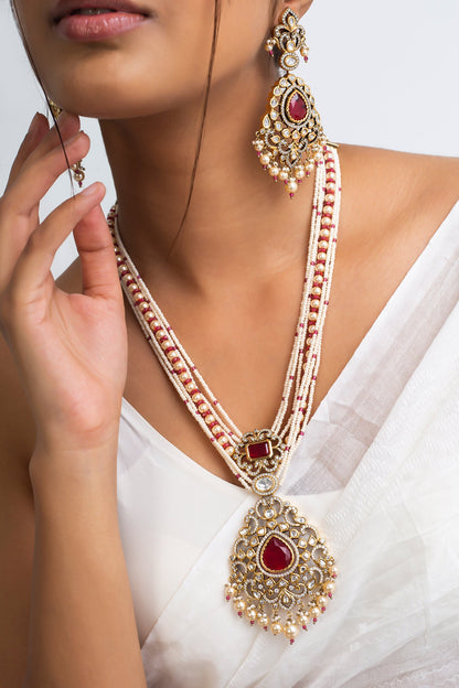Gold Plated Flower Carved Necklace Set 