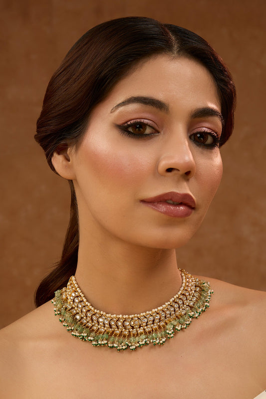 Kundan Pearl Embellished Choker 