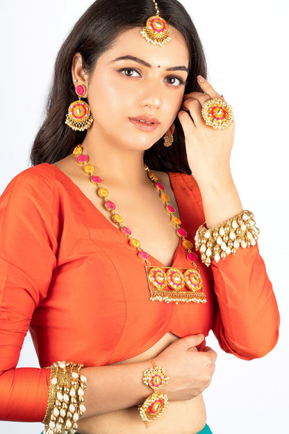 Thread Embroidered Designer Jewellery Set 