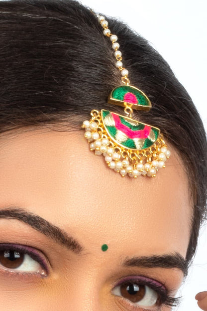 Fern Scallop Embroidered Choker Set 
