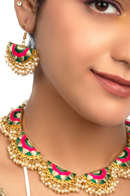 Fern Scallop Embroidered Choker Set 
