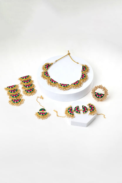 Fern Scallop Embroidered Choker Set 
